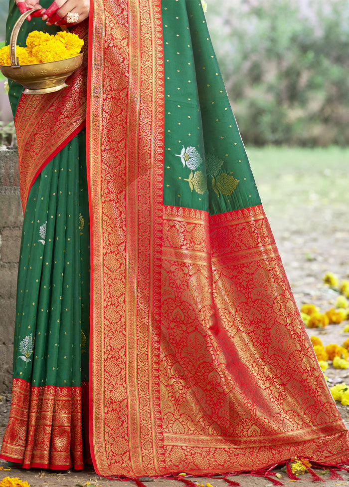 Green Dupion Silk Saree With Blouse Piece