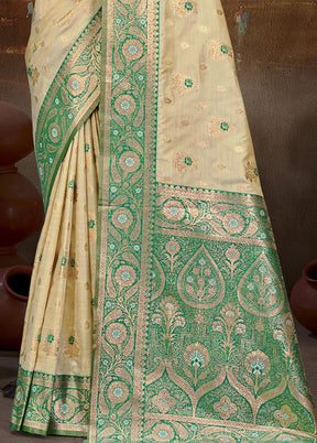 Beige Dupion Silk Saree With Blouse Piece