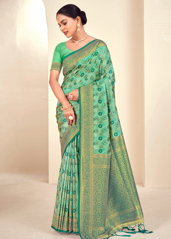 Green Dupion Silk Saree With Blouse Piece