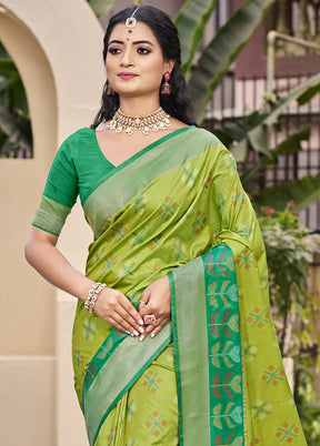 Light Green Spun Silk Saree With Blouse Piece