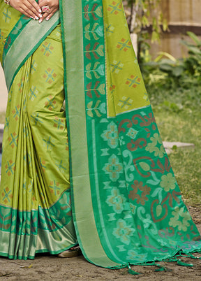 Light Green Spun Silk Saree With Blouse Piece