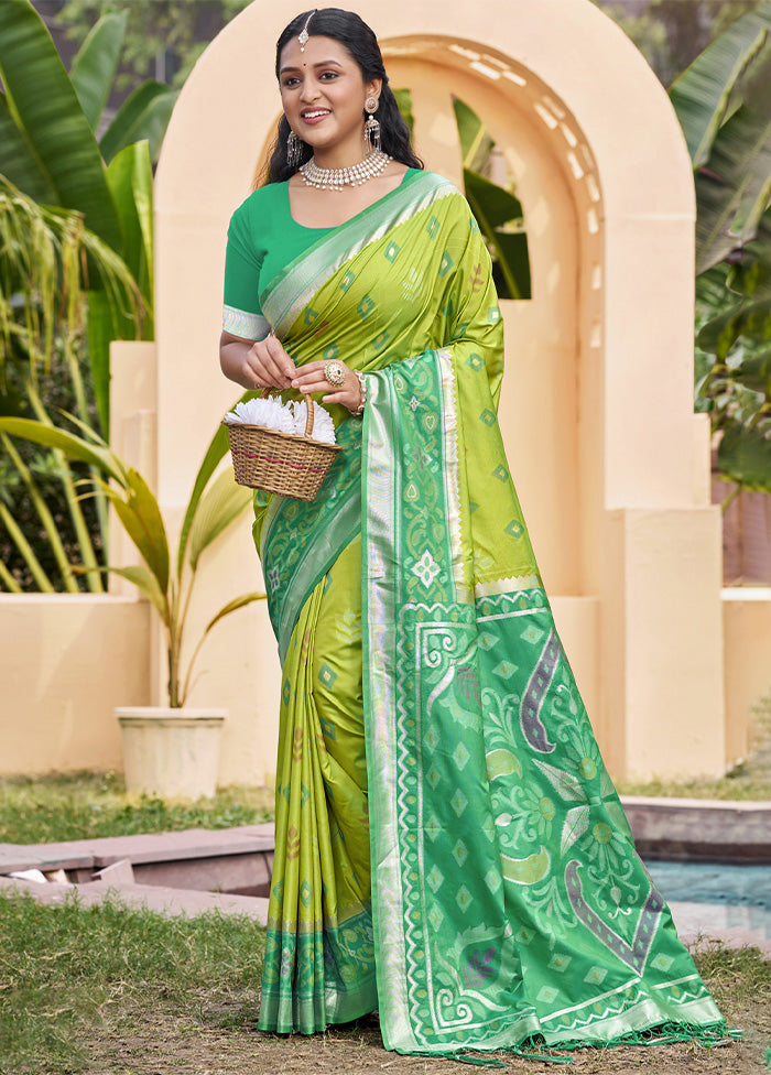 Light Green Spun Silk Saree With Blouse Piece