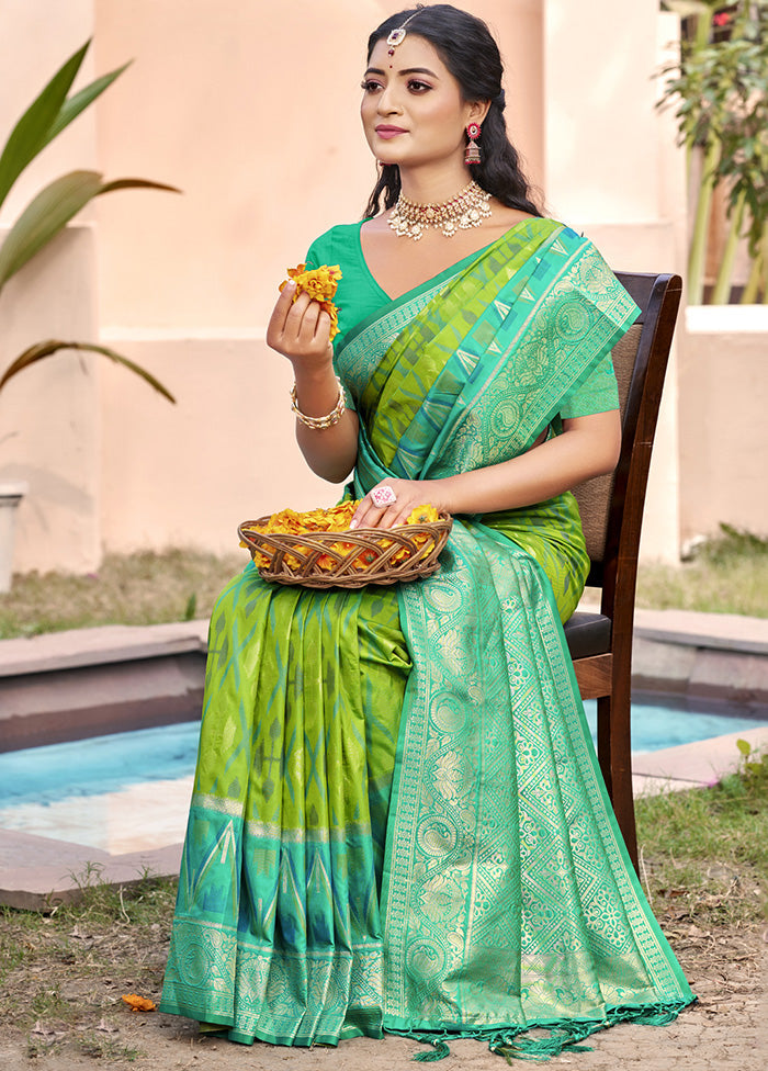 Green Spun Silk Saree With Blouse Piece