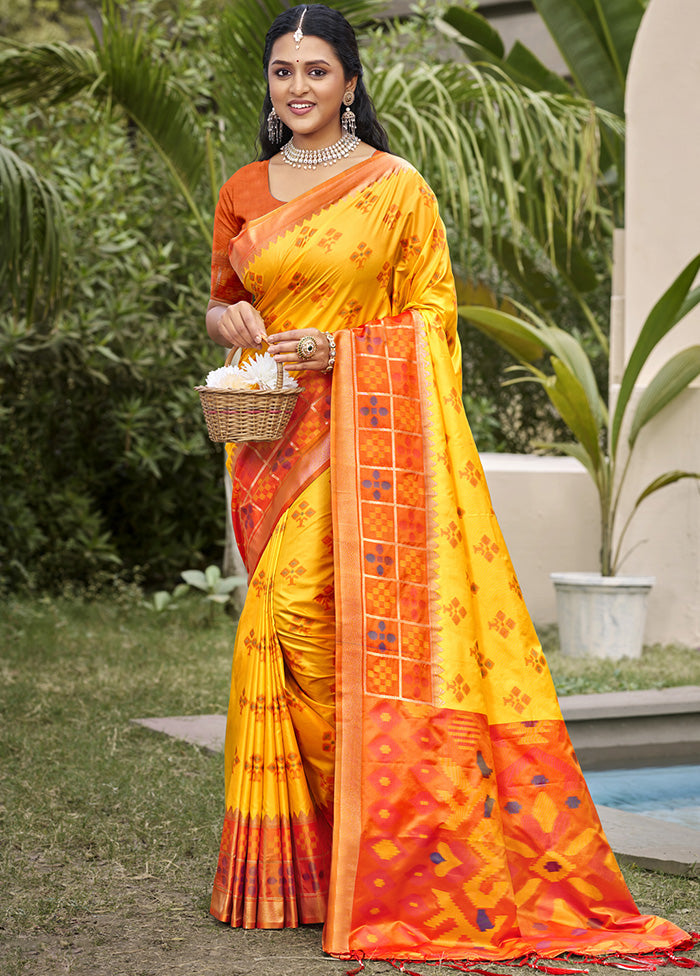 Yellow Spun Silk Saree With Blouse Piece