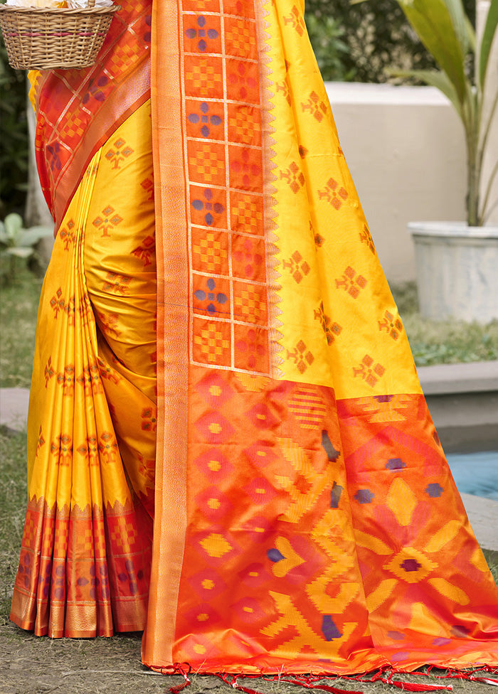 Yellow Spun Silk Saree With Blouse Piece