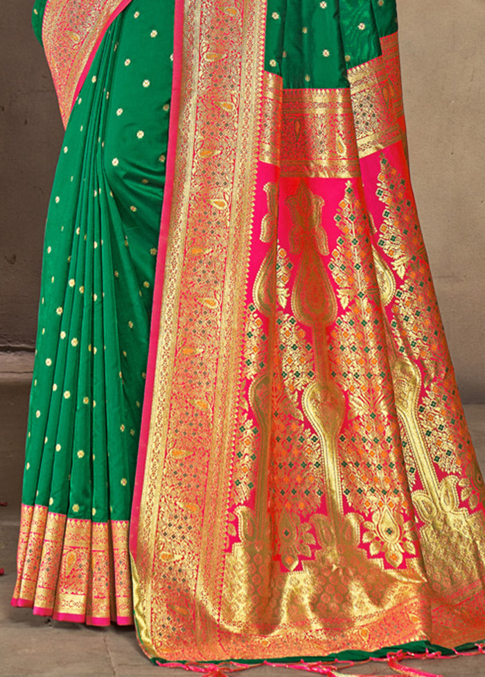 Green Dupion Silk Saree With Blouse Piece