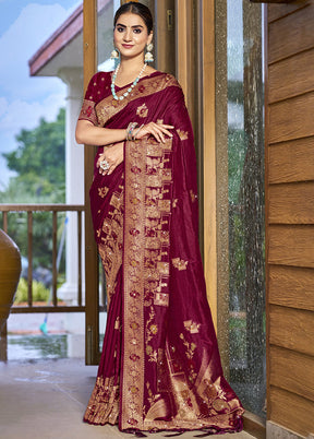 Magenta Dupion Silk Saree With Blouse Piece