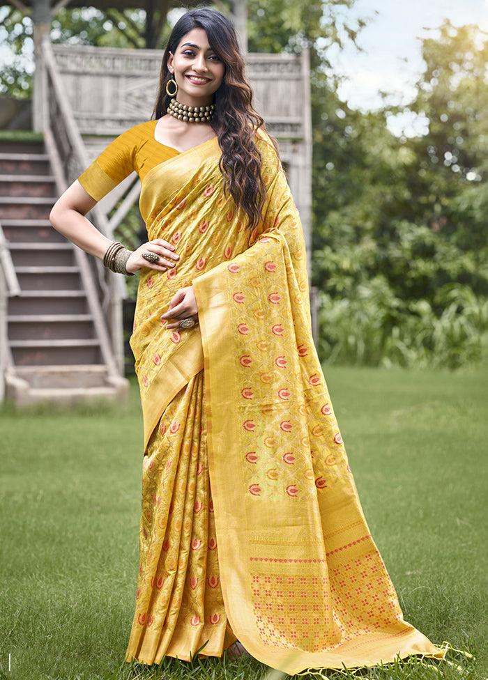 Yellow Organza Saree With Blouse Piece