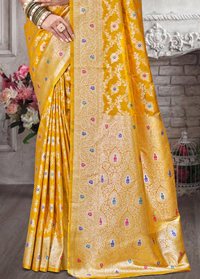 Multicolor Dupion Silk Saree With Blouse Piece