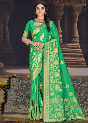 Light Green Spun Silk Saree With Blouse Piece