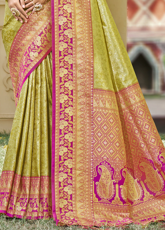 Mehendi Spun Silk Saree With Blouse Piece