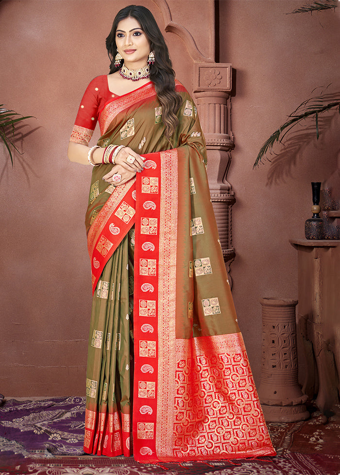 Green Dupion Silk Saree With Blouse Piece