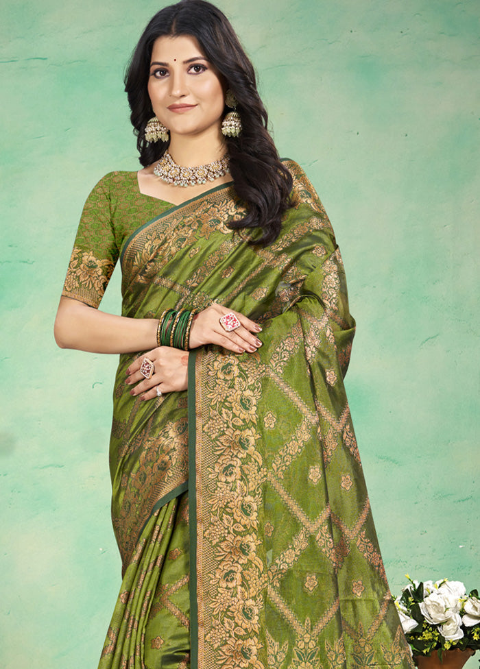 Green Spun Silk Saree With Blouse Piece