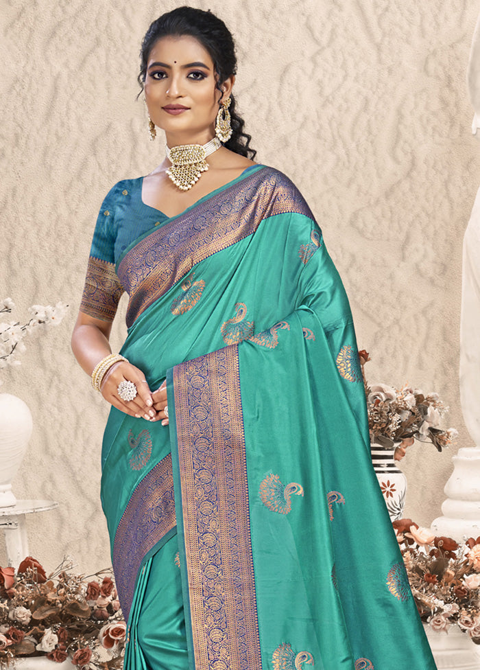 Green Spun Silk Saree With Blouse Piece