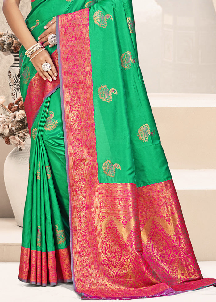 Green Spun Silk Saree With Blouse Piece