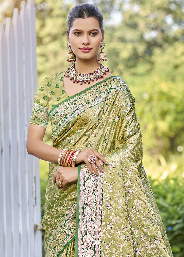 Green Spun Silk Saree With Blouse Piece