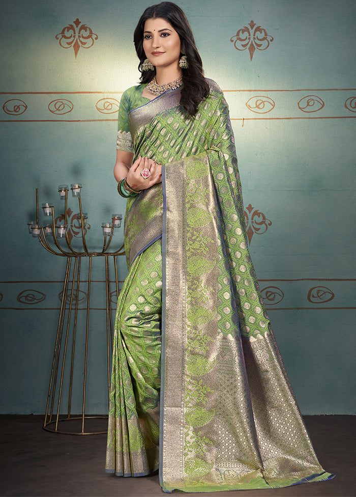 Green Spun Silk Saree With Blouse Piece