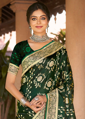 Green Dupion Silk Saree With Blouse Piece