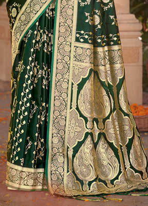 Green Dupion Silk Saree With Blouse Piece