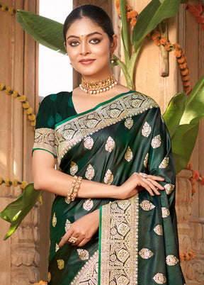 Green Dupion Silk Saree With Blouse Piece