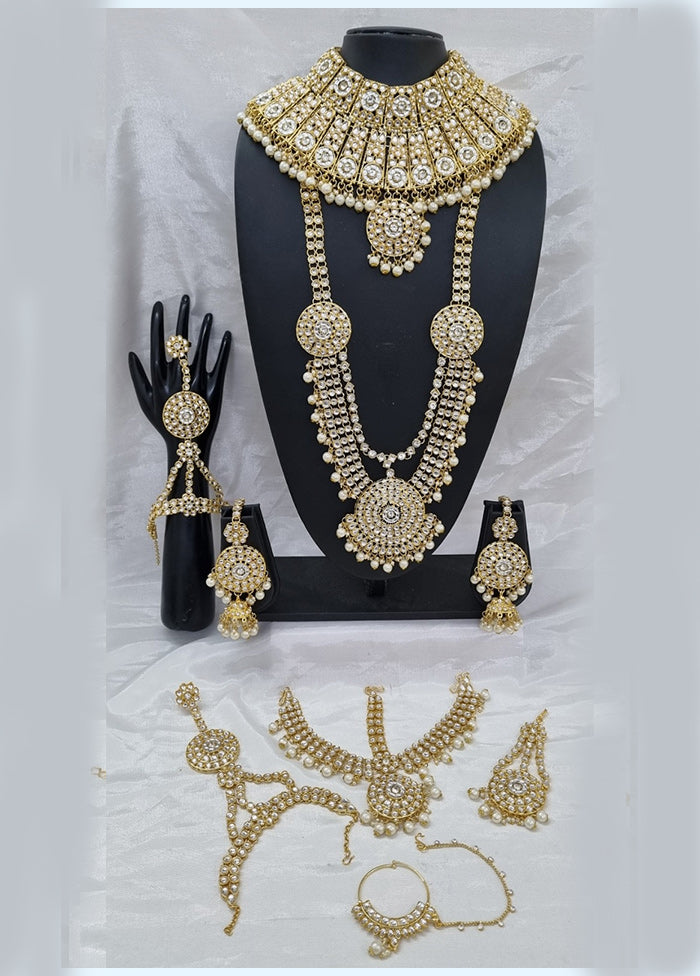 Cream Alloy Jewellery Set