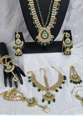 Green Alloy Jewellery Set