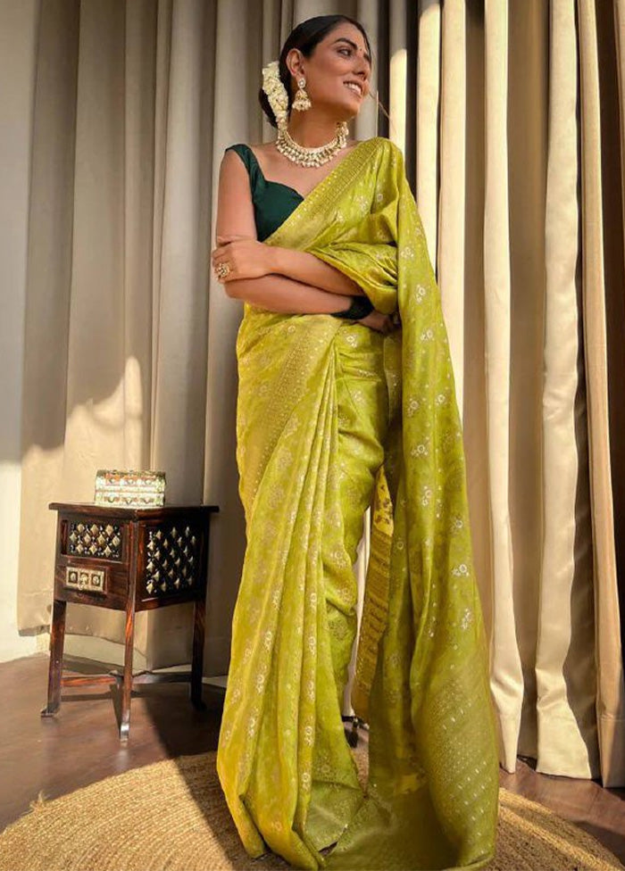 Light Green Banarasi Silk Saree With Blouse Piece