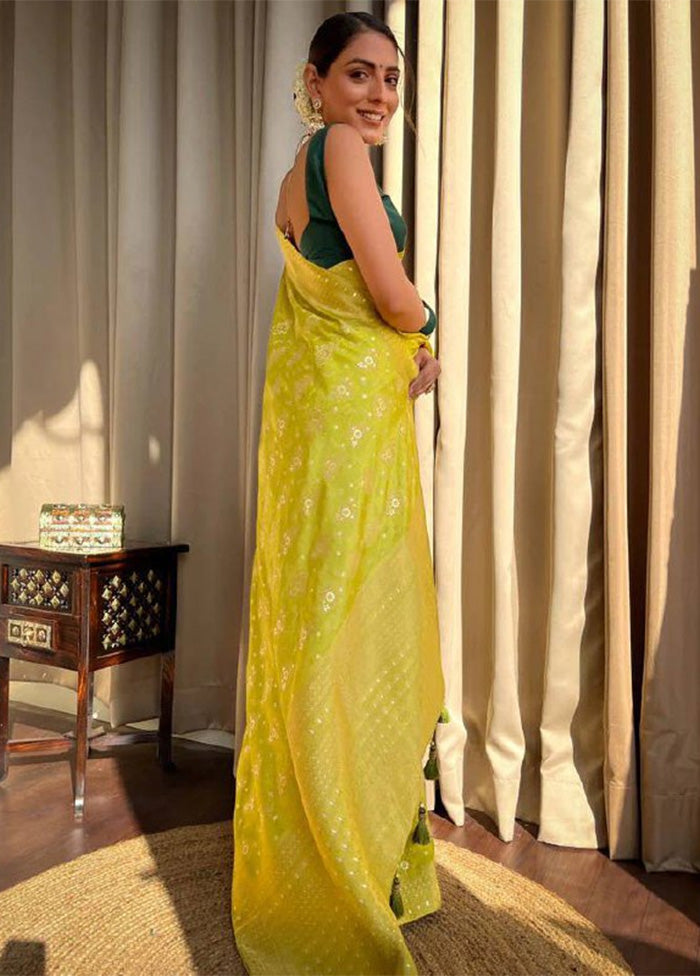 Light Green Banarasi Silk Saree With Blouse Piece