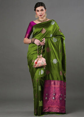 Olive Green Banarasi Silk Saree With Blouse Piece