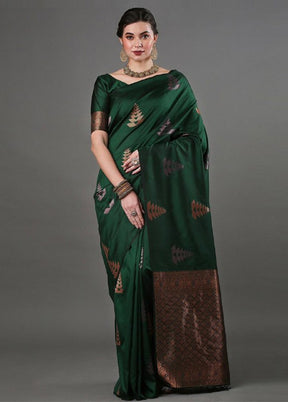 Green Banarasi Silk Saree With Blouse Piece