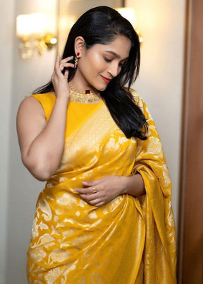 Yellow Spun Silk Saree With Blouse Piece