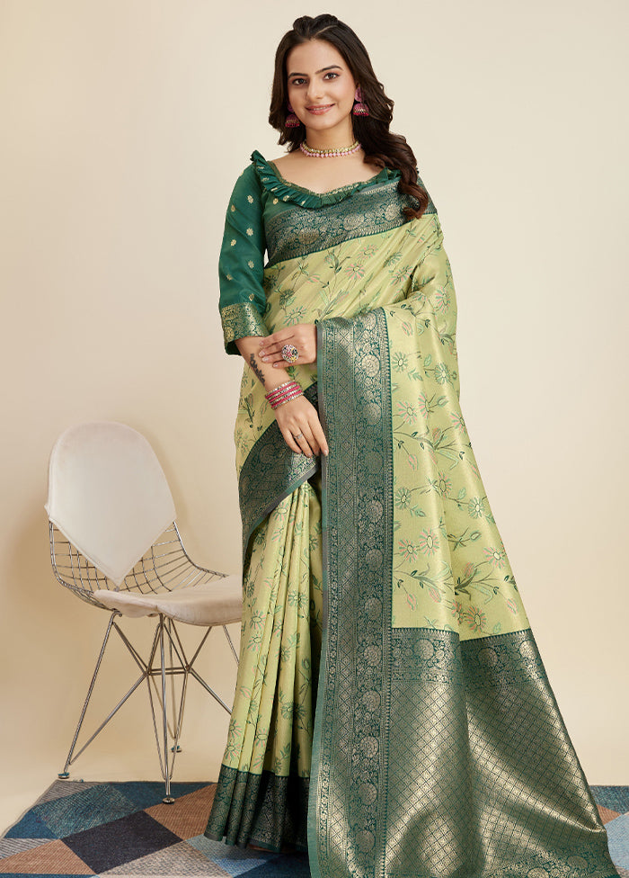 Green Dupion Silk Saree With Blouse Piece