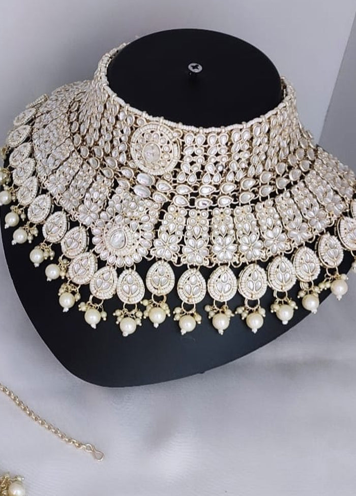 White Alloy Jewellery Set