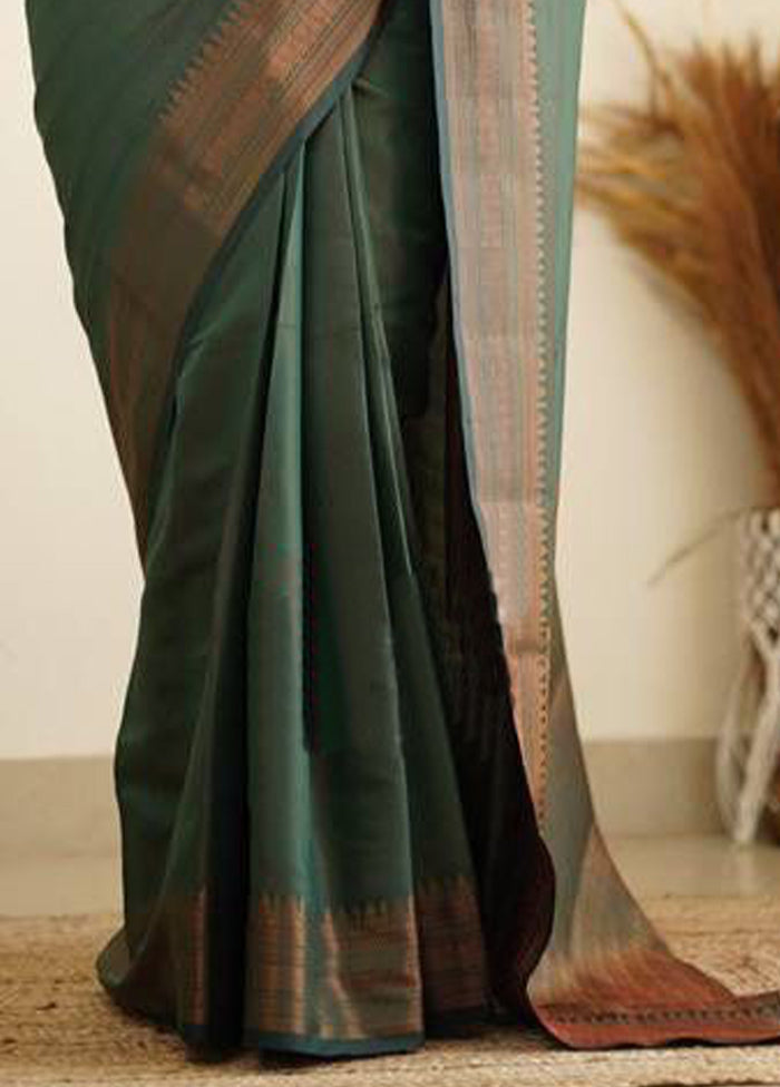 Mehendi Banarasi Silk Saree With Blouse Piece