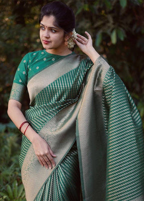 Green Banarasi Silk Saree With Blouse Piece