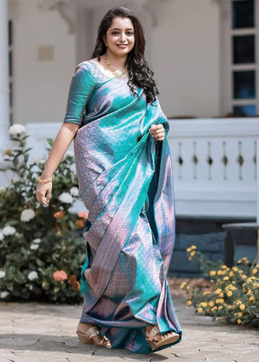 Rama Banarasi Silk Saree With Blouse Piece