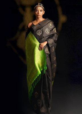 Black Banarasi Silk Saree With Blouse Piece