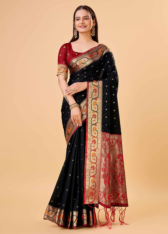 Black Banarasi Silk Saree With Blouse Piece