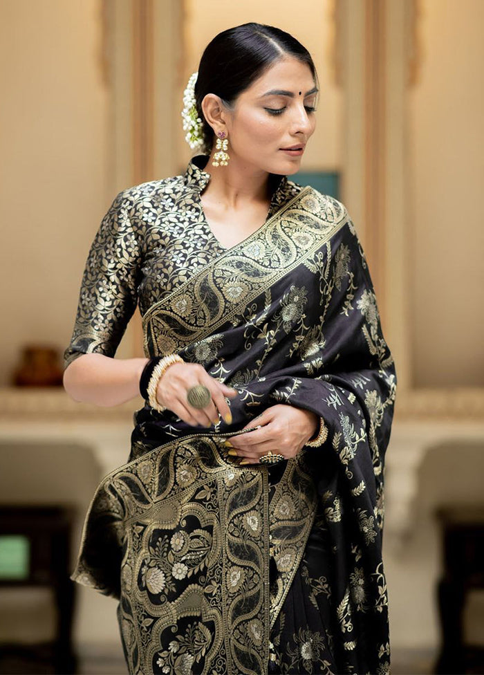 Black Banarasi Silk Saree With Blouse Piece