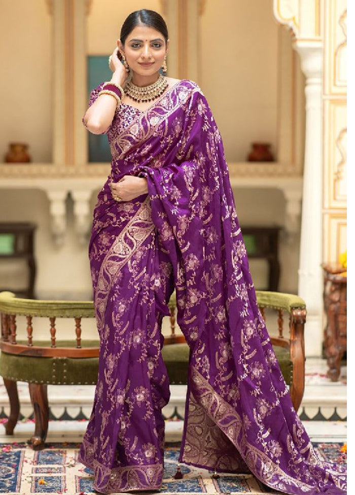 Purple Banarasi Silk Saree With Blouse Piece