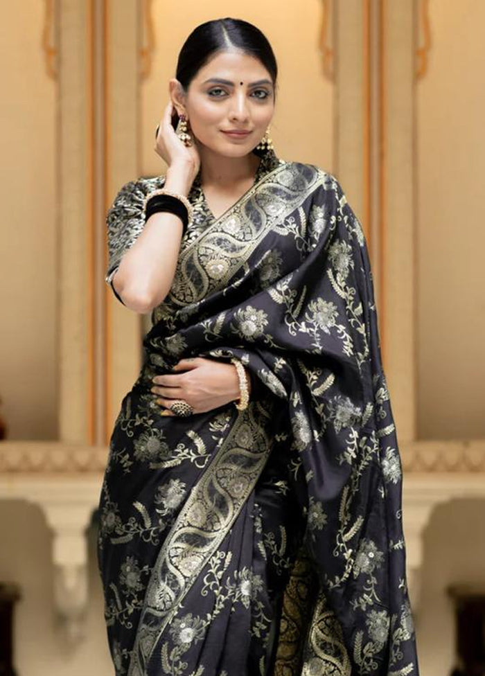 Black Banarasi Silk Saree With Blouse Piece