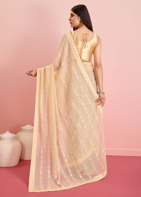 Cream Georgette Saree With Blouse Piece