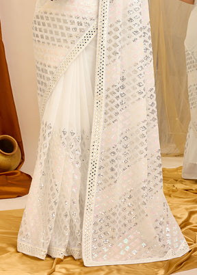 Cream Georgette Saree With Blouse Piece