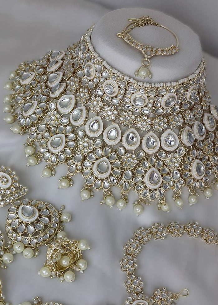 White Alloy Jewellery Set