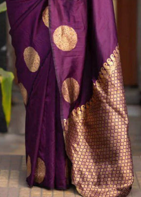 Purple Banarasi Silk Saree With Blouse Piece