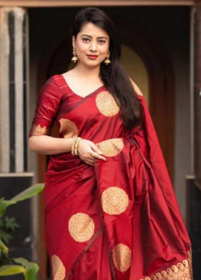 Red Banarasi Silk Saree With Blouse Piece