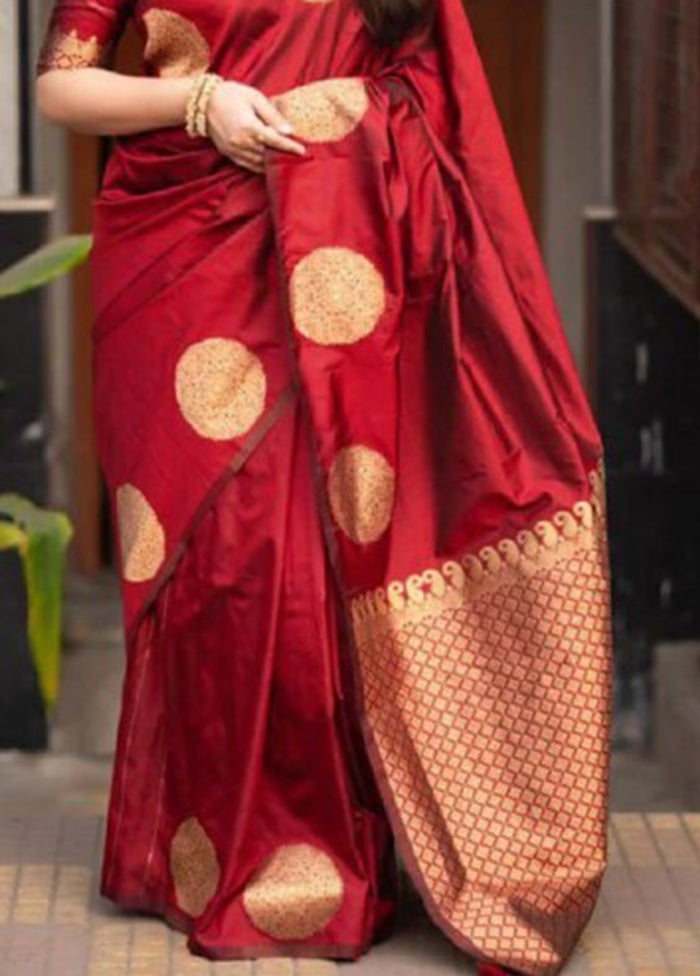 Red Banarasi Silk Saree With Blouse Piece