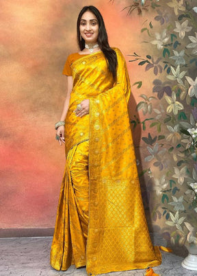 Yellow Dupion Silk Saree With Blouse Piece