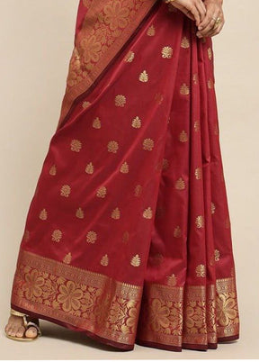 Red Banarasi Silk Saree With Blouse Piece