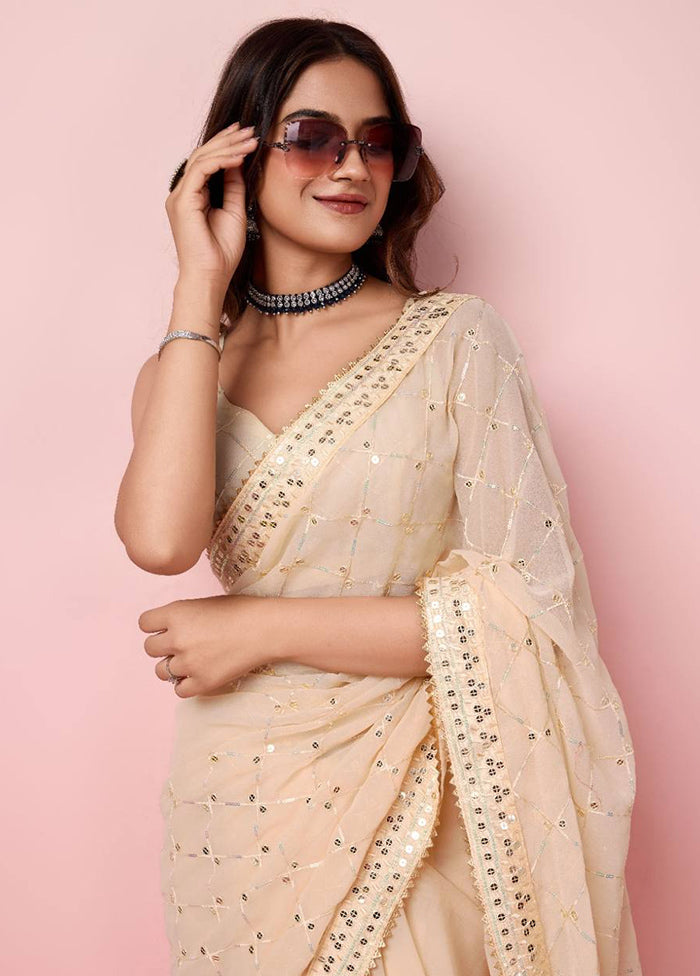 Cream Georgette Saree With Blouse Piece